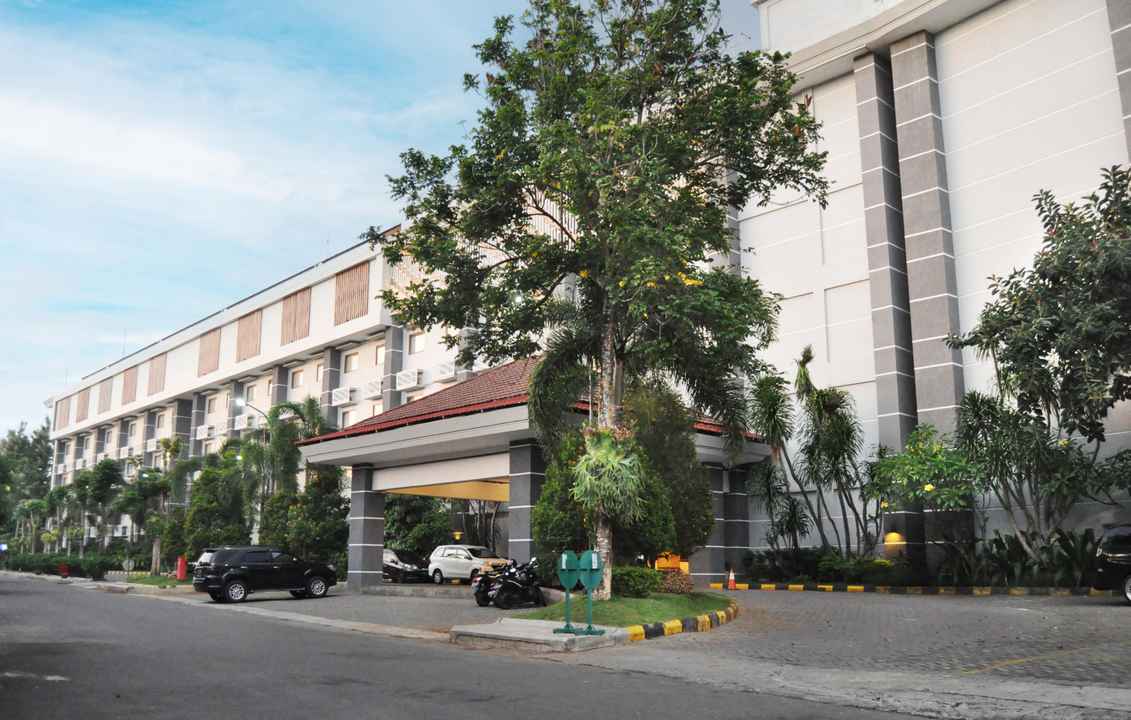 lorin hotel solo harga