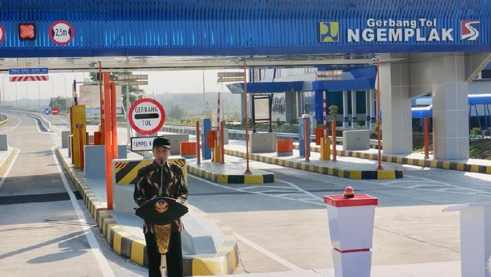 pintu tol solo ngawi