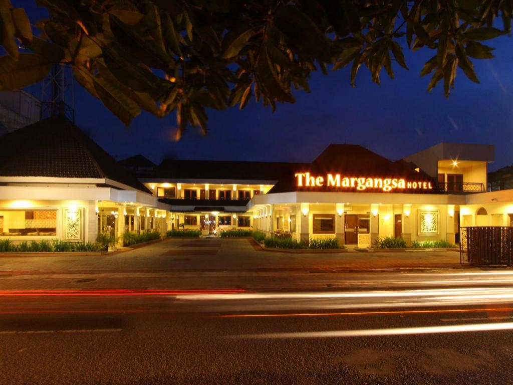 hotel margangsa solo