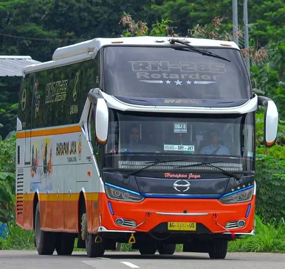 jadwal bus patas semarang solo