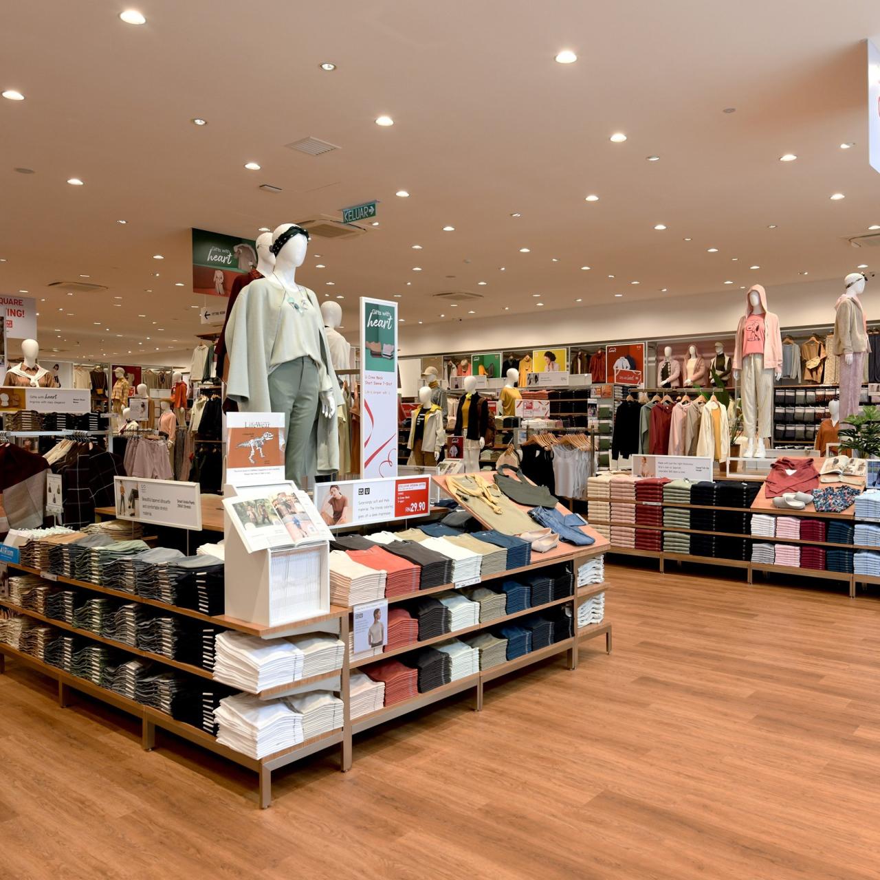 uniqlo solo square