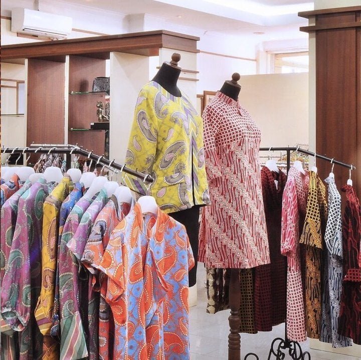 beli batik di solo