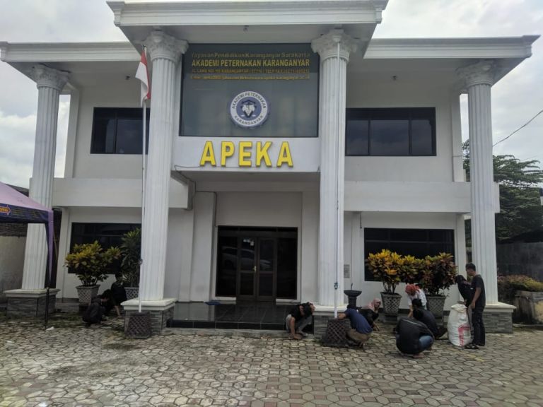 akademi peternakan karanganyar