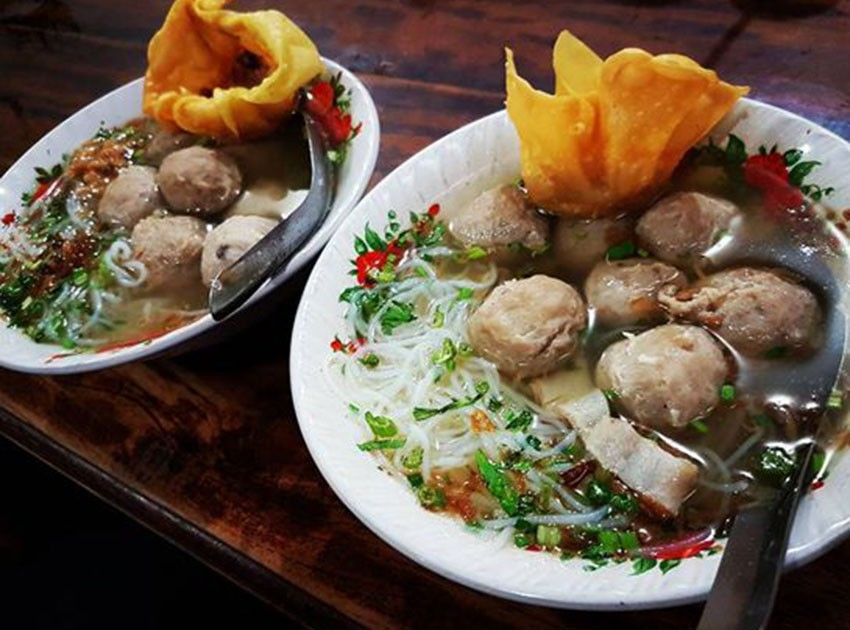 bakso enak solo