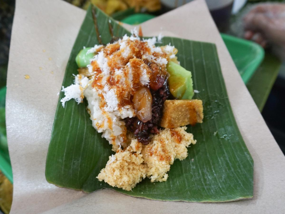 makanan khas kota solo yang terbuat dari beras adalah