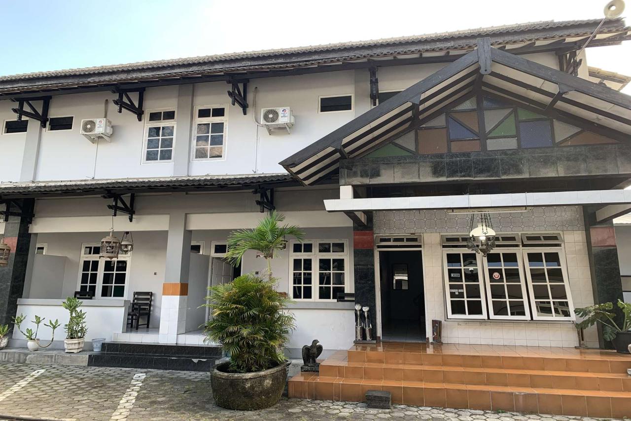 hotel merak indah klaten