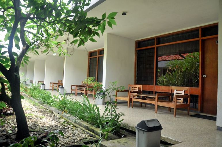 hotel karanganyar kebumen