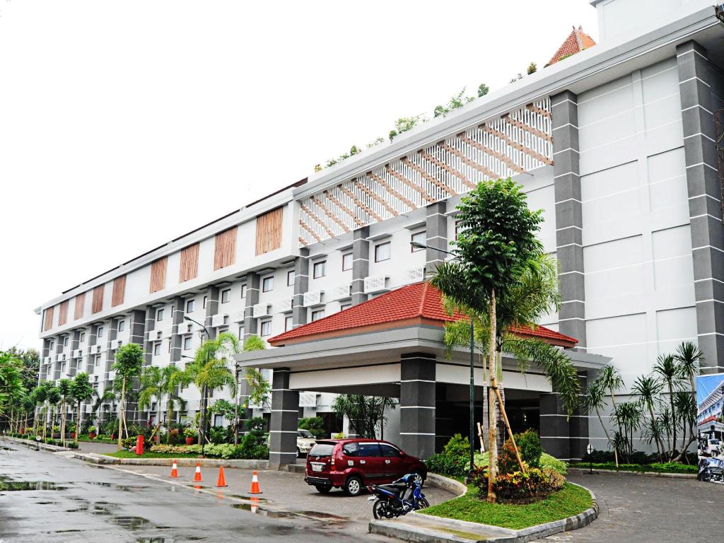 lorin hotel surakarta