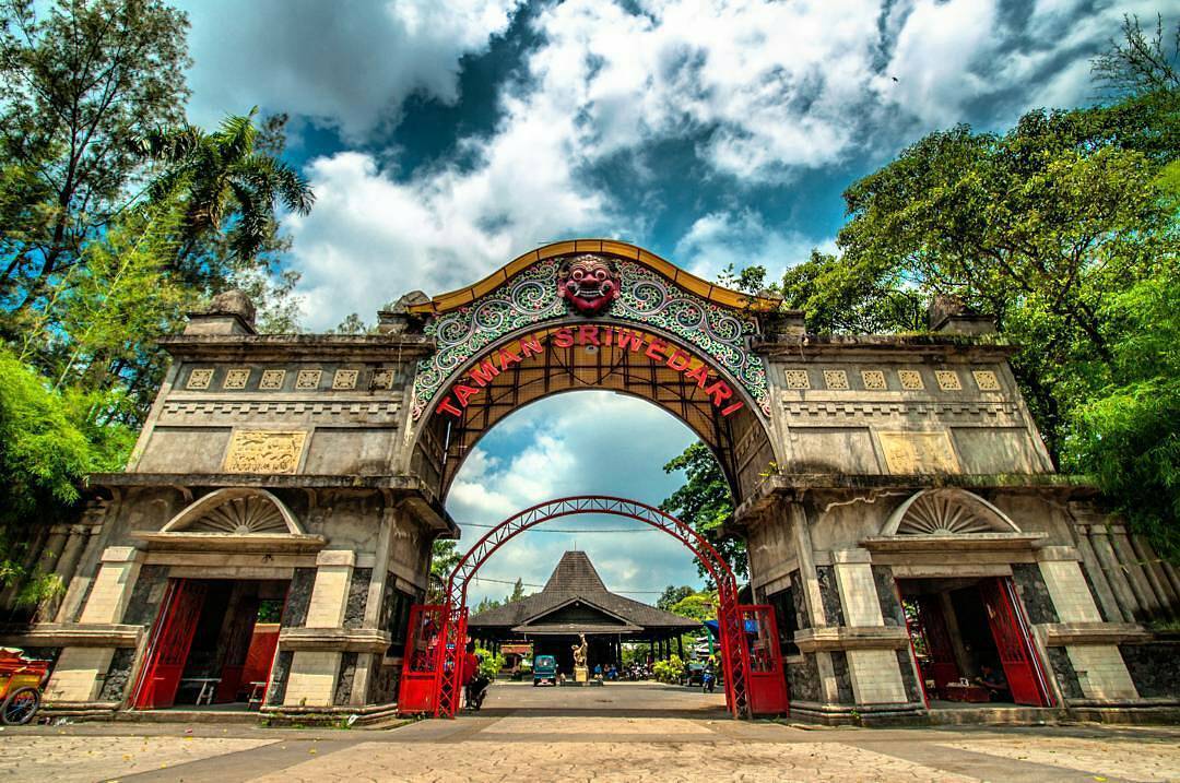 taman sriwedari solo