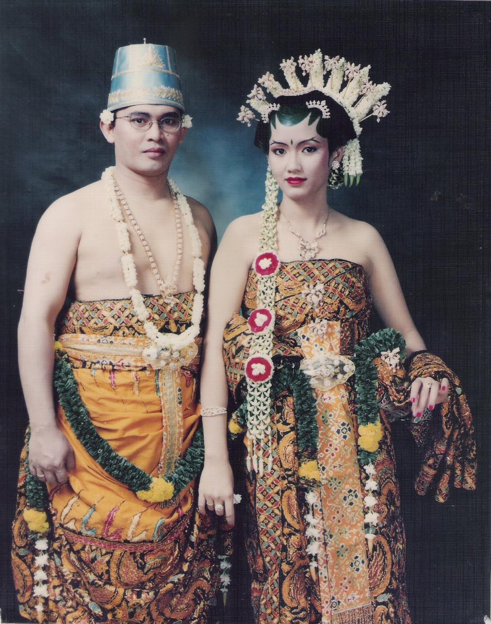 pakaian adat solo basahan