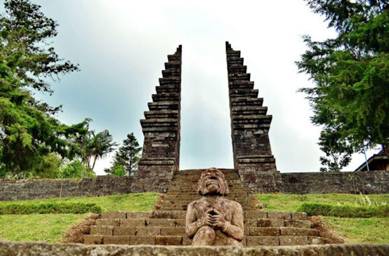 legenda karanganyar