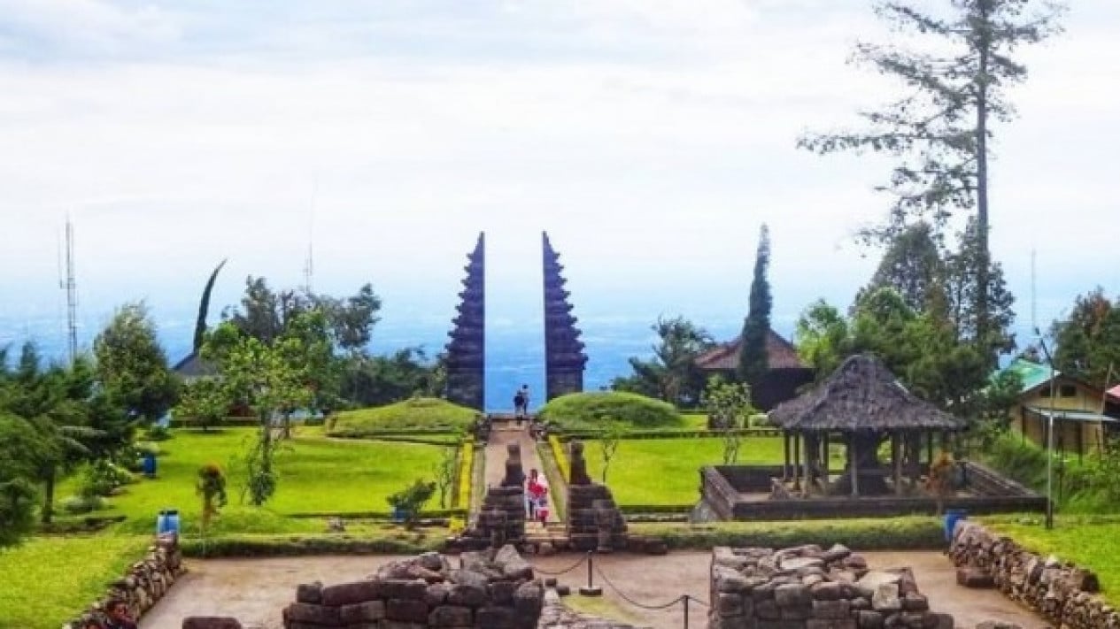 obyek wisata karanganyar