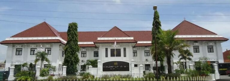 kejari surakarta