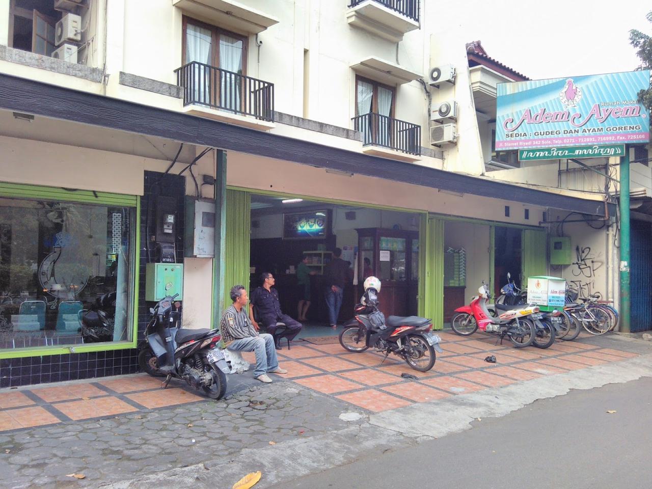 adem ayem solo