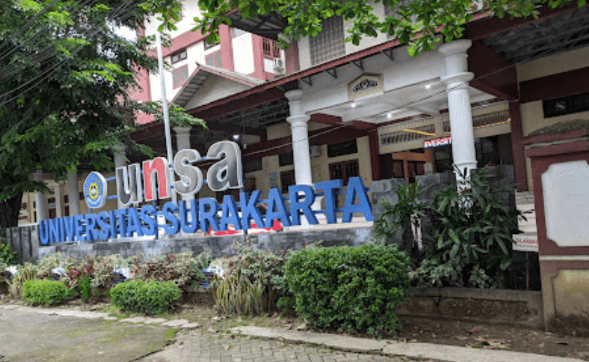 univ surakarta