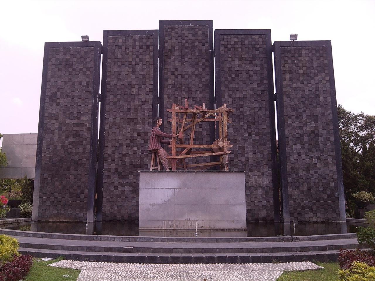 tugu klaten