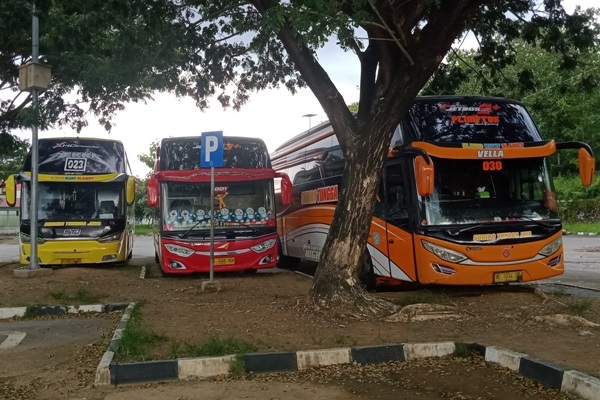 bus wonogiri