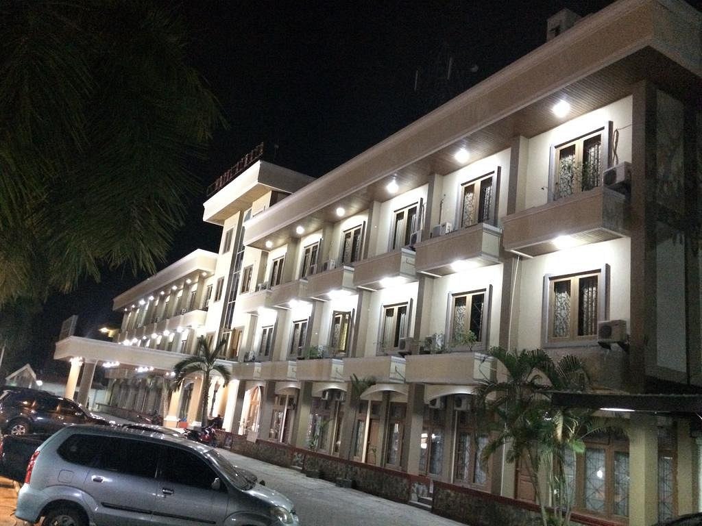 athaya hotel solo