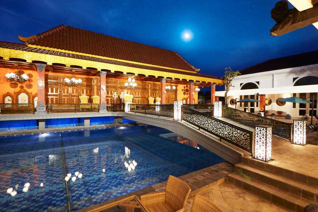 harga hotel ramada solo