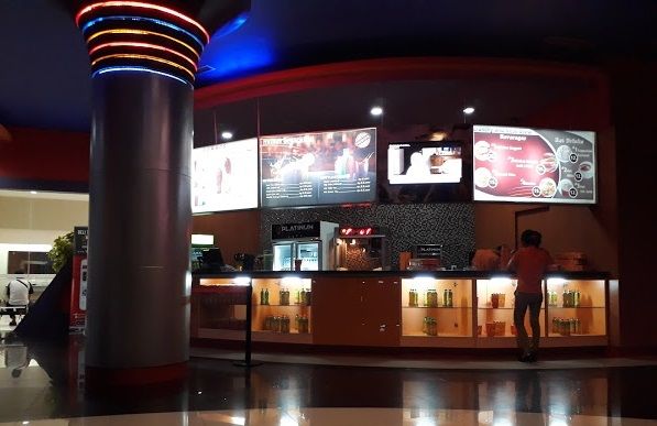 jadwal platinum cineplex solo