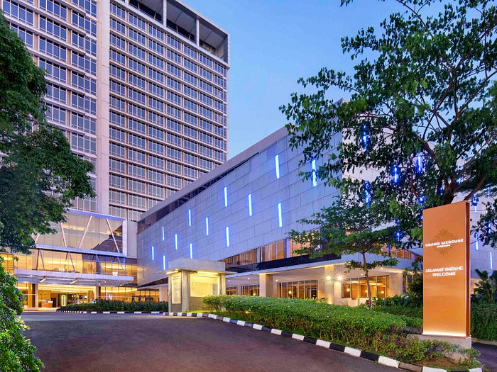 hotel grand mercure solo baru